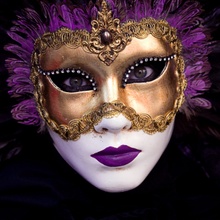 Carnevale in Venezia - die Farbe lila