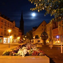 Aschersleber Marktplatz im Mondschein