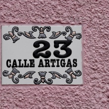 Calle Artigas 23