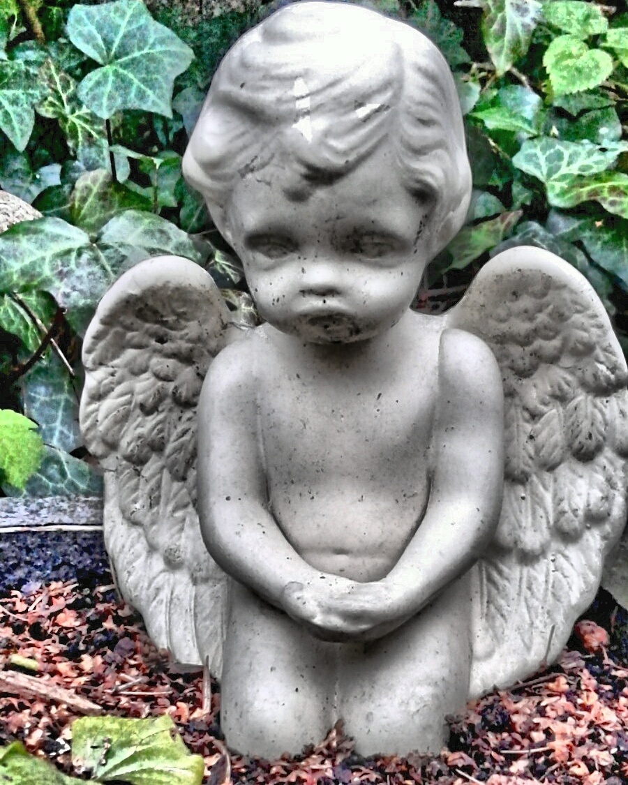 Trauriger Engel