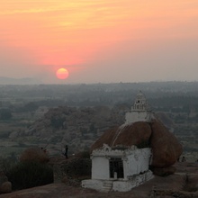 Sonnenuntergang in Hampi, Indien